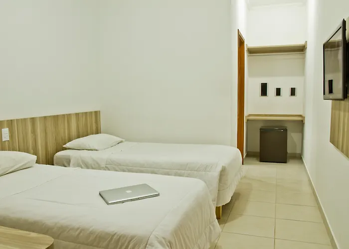 Eden Park Hotel
